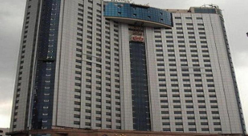 Hanting Hotel Harbin Railway Station Square Exterior foto